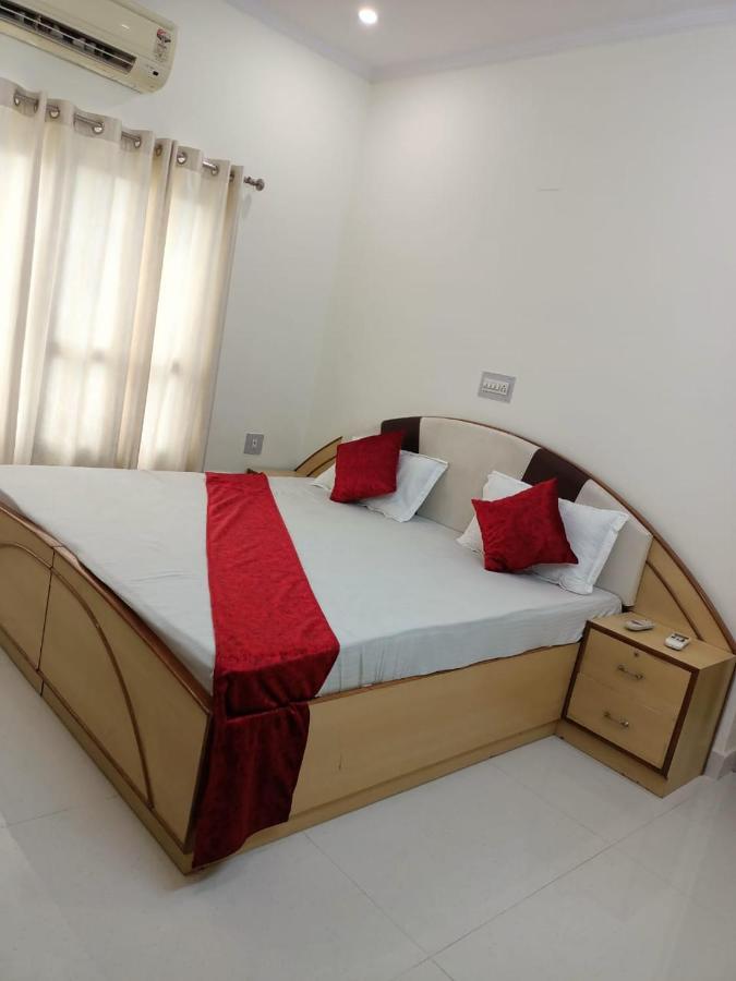 Hotel Empire&Banquet Hisar Exterior photo