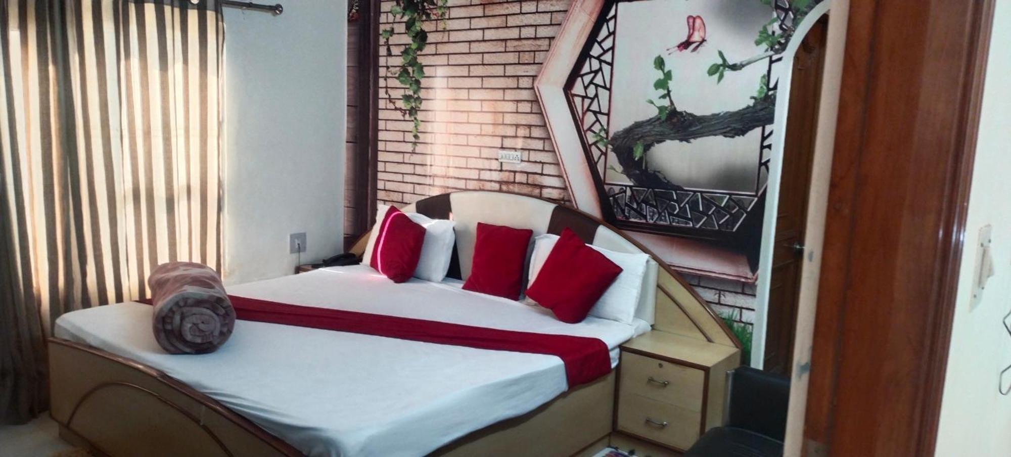 Hotel Empire&Banquet Hisar Exterior photo
